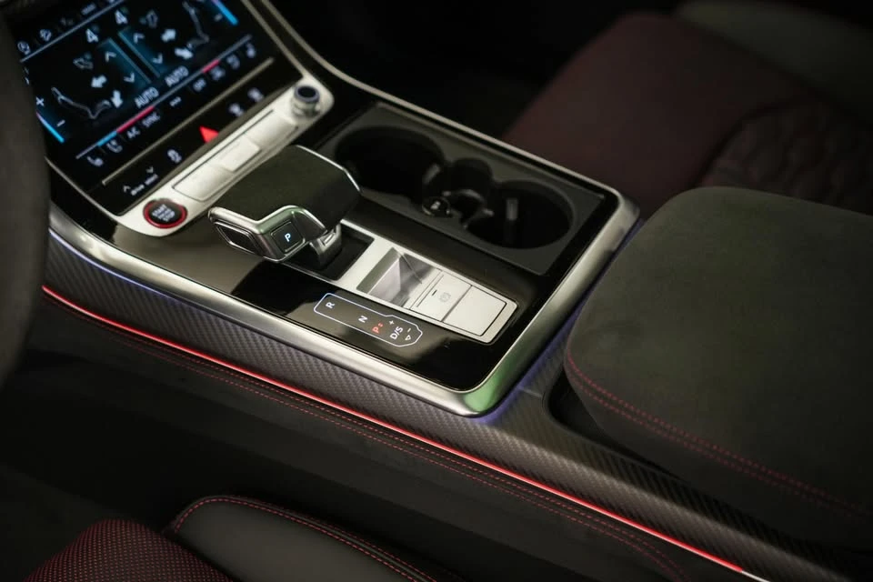 2025 Audi RS Q8 - Image 14 of 19
