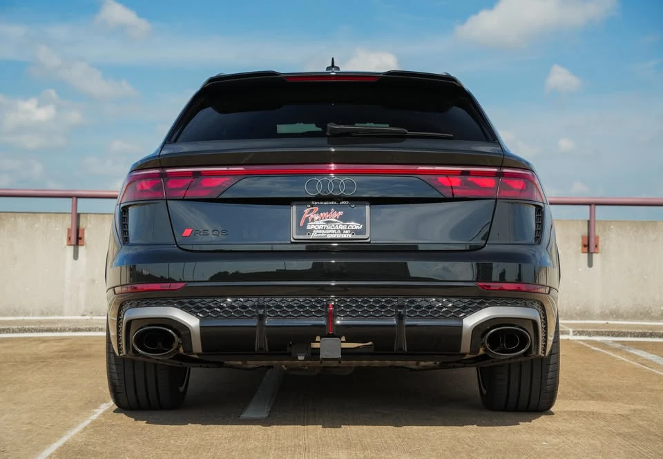 2025 Audi RS Q8 - Image 5 of 19
