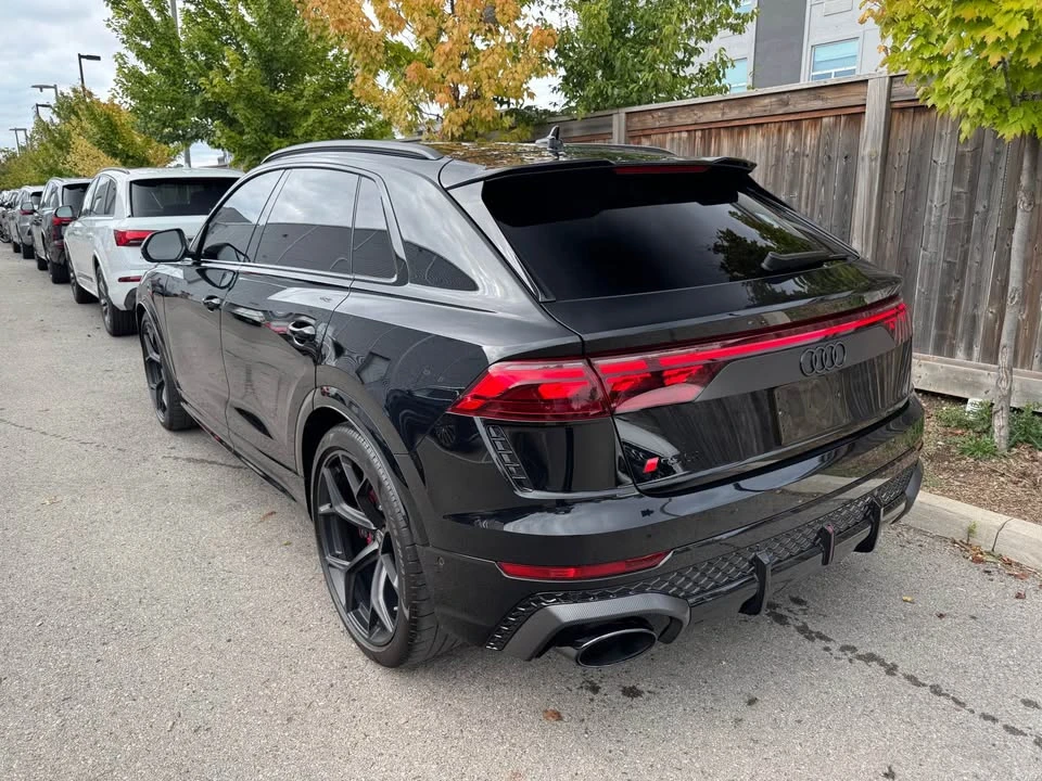 2025 Audi RS Q8 Performance - Image 3 of 15