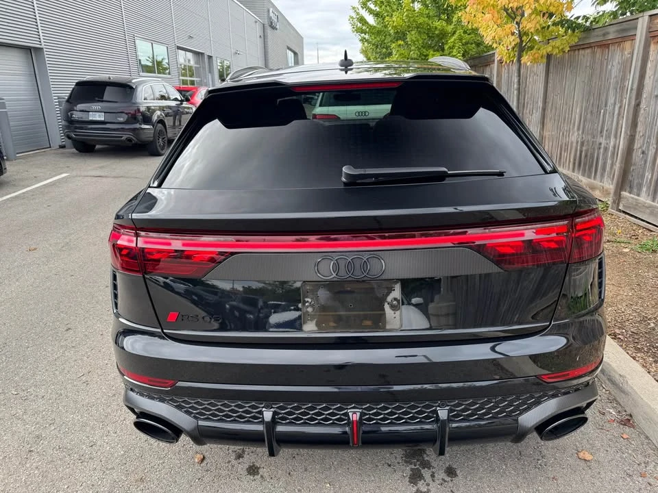 2025 Audi RS Q8 Performance - Image 4 of 15