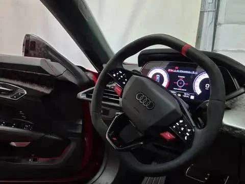 2025 Audi RS e-tron GT - Image 5 of 15