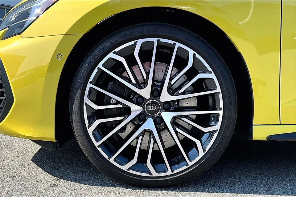 2025 Audi 8Y S3 - Image 15 of 18