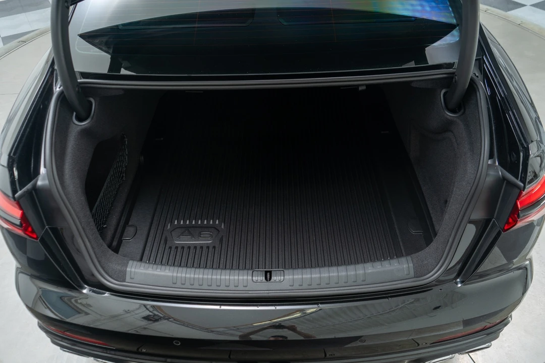 2025 Audi C8 S6 - Image 19 of 21