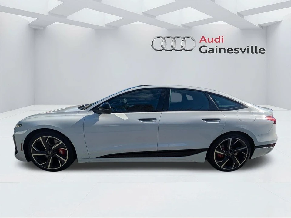 2025 Audi C8 S6 - Image 9 of 31