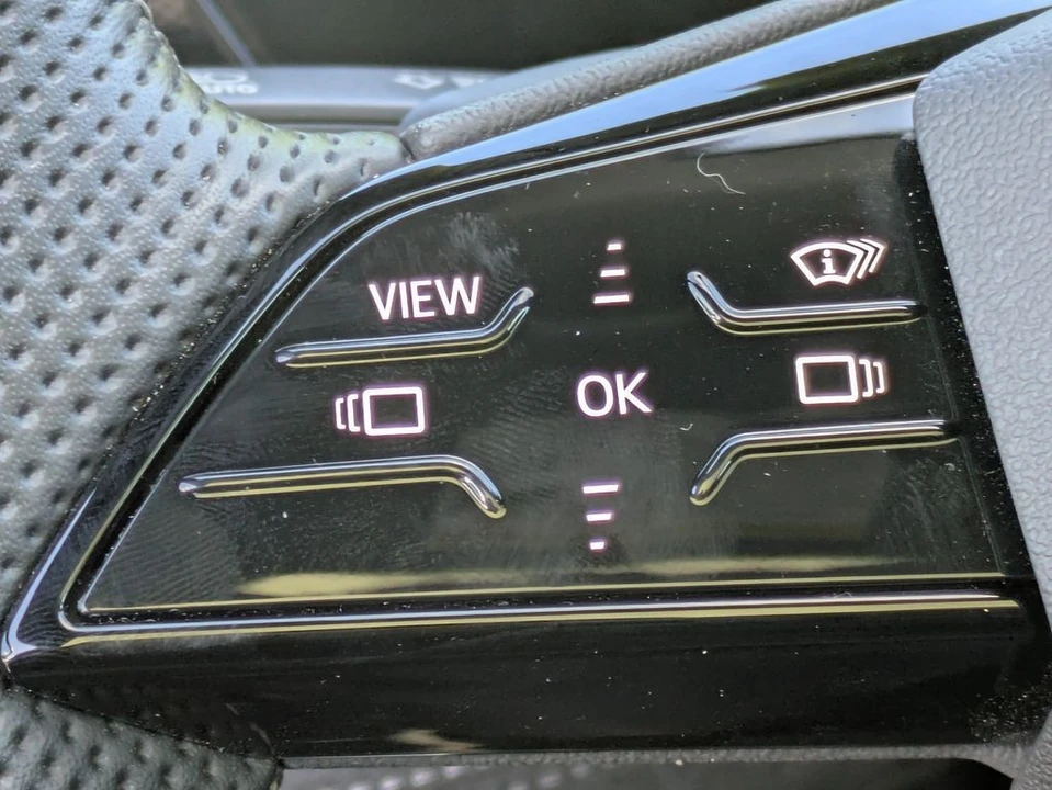 2025 Audi C8 S6 - Image 30 of 31