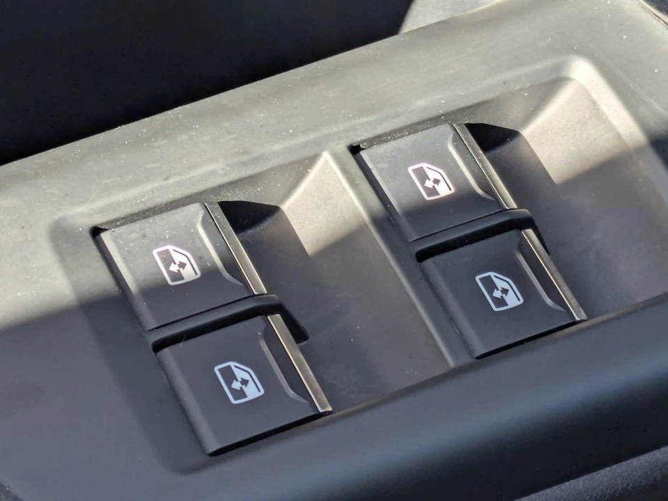 2025 Audi C8 S6 - Image 29 of 31