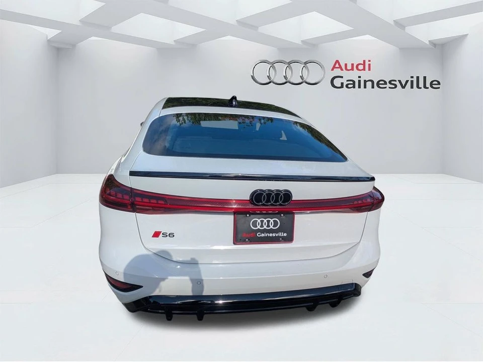 2025 Audi C8 S6 - Image 6 of 31