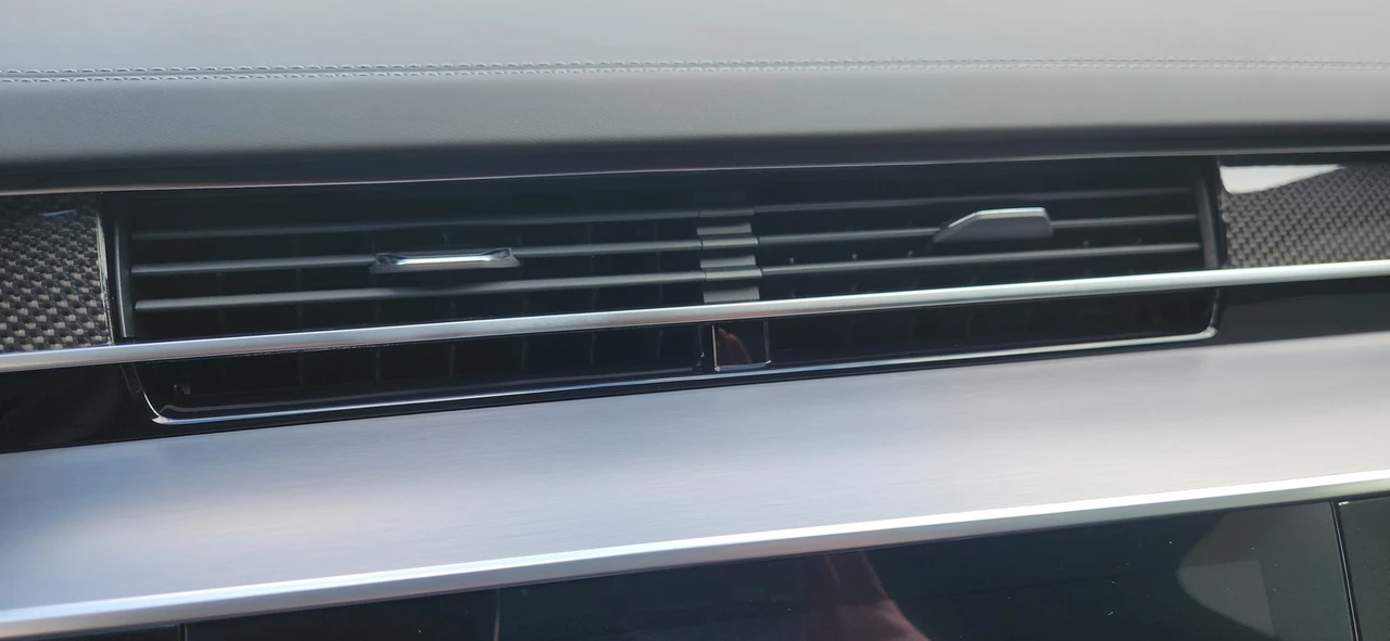 2025 Audi D5 S8 - Image 10 of 21