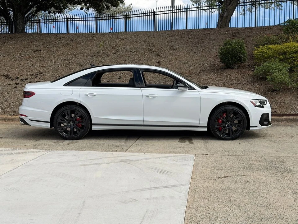 2025 Audi D5 S8 - Image 3 of 21