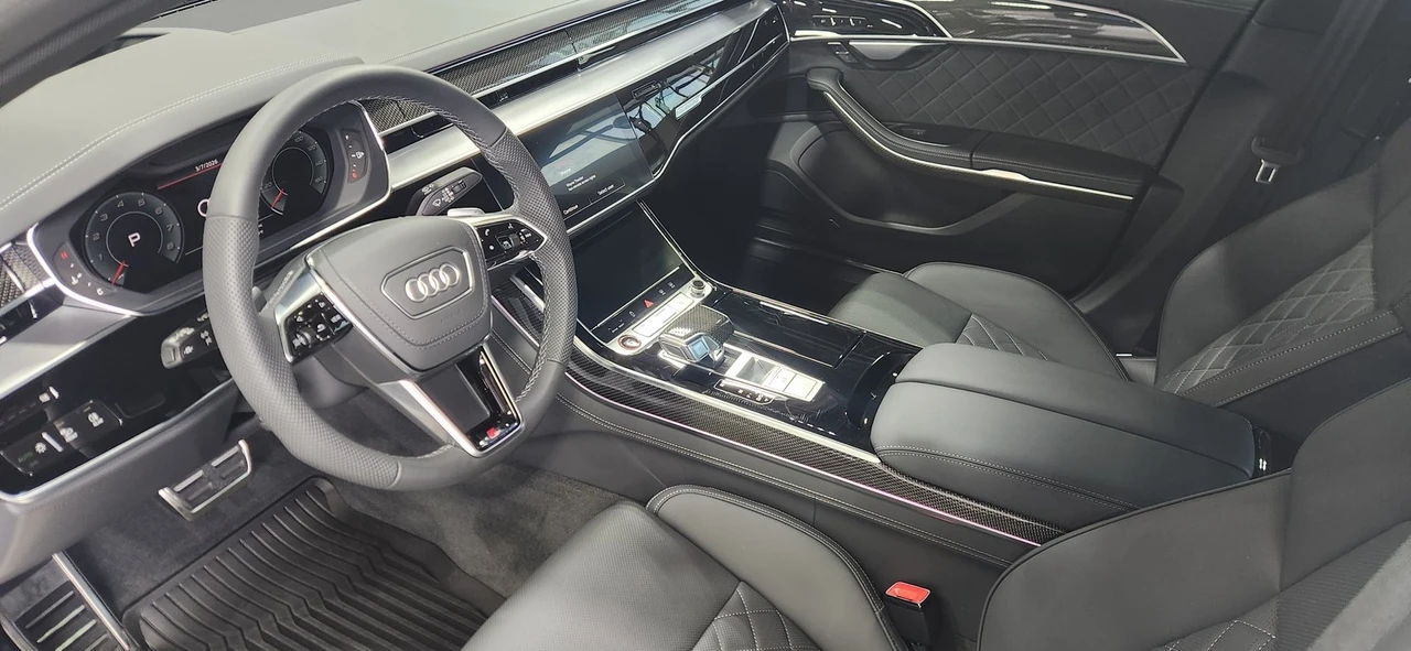 2025 Audi D5 S8 - Image 3 of 21