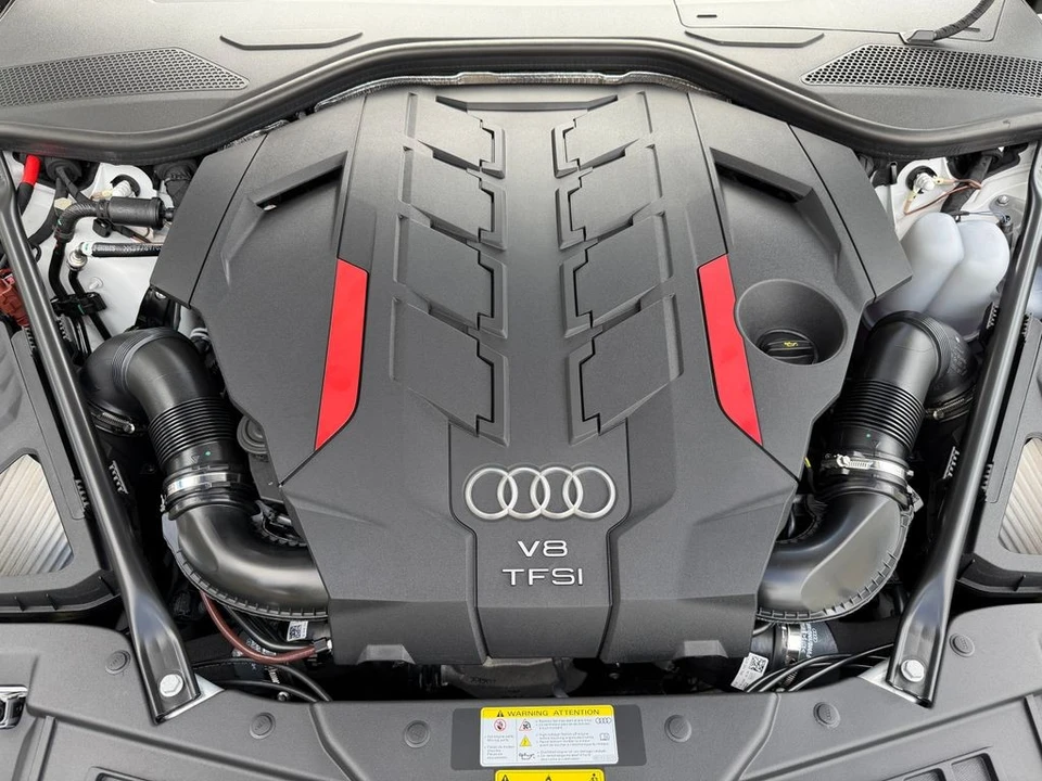 2025 Audi D5 S8 - Image 11 of 21