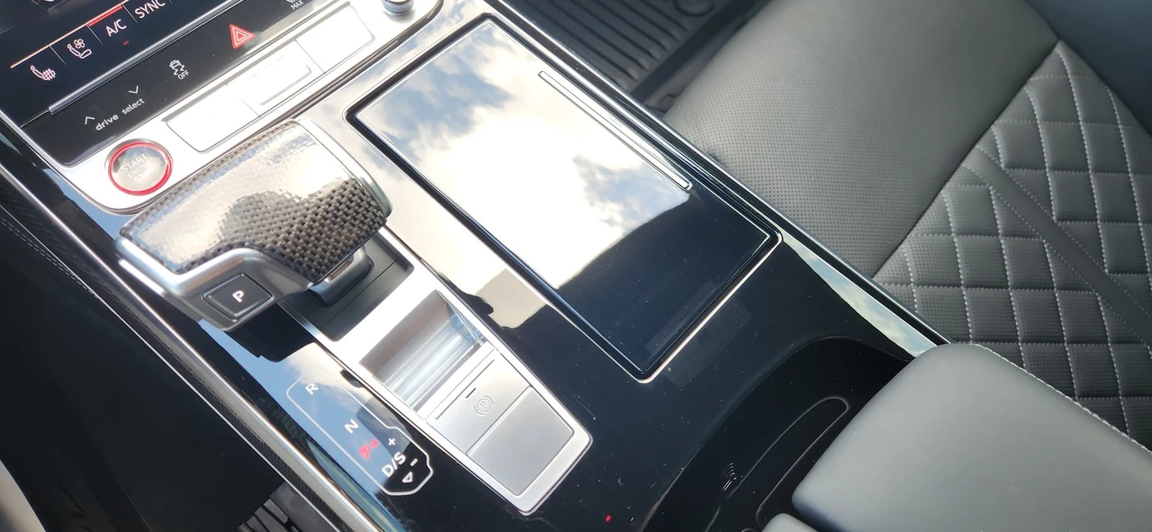 2025 Audi D5 S8 - Image 8 of 21