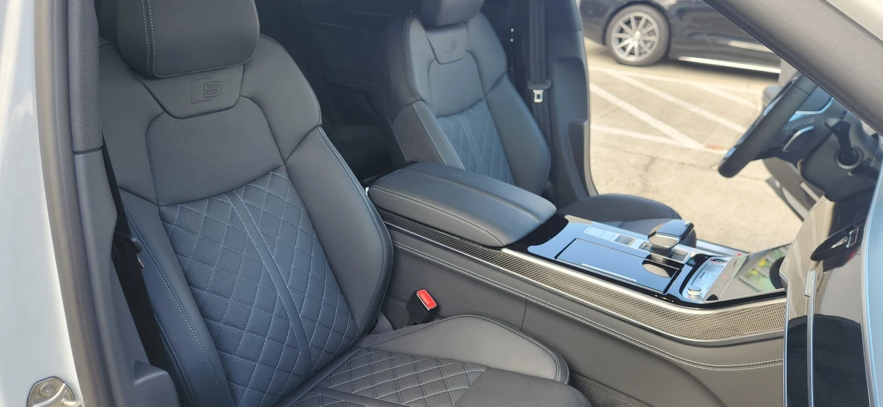 2025 Audi D5 S8 - Image 5 of 21