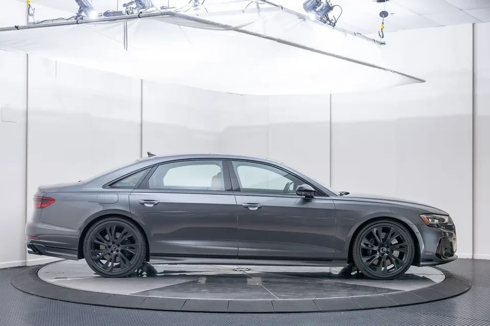 2025 Audi D5 S8 - Image 6 of 20