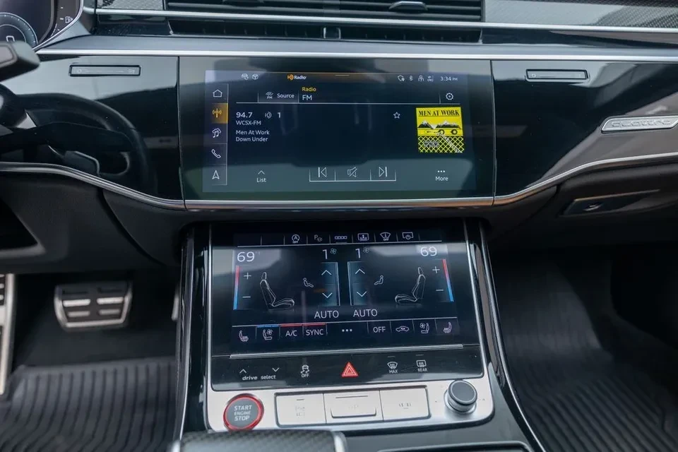 2025 Audi D5 S8 - Image 16 of 20