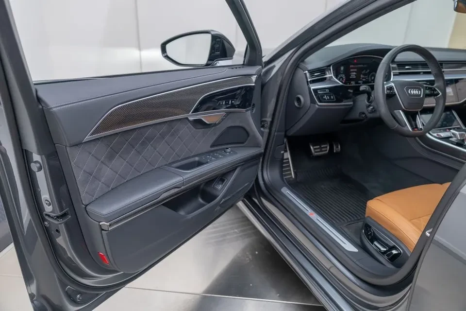 2025 Audi D5 S8 - Image 9 of 20