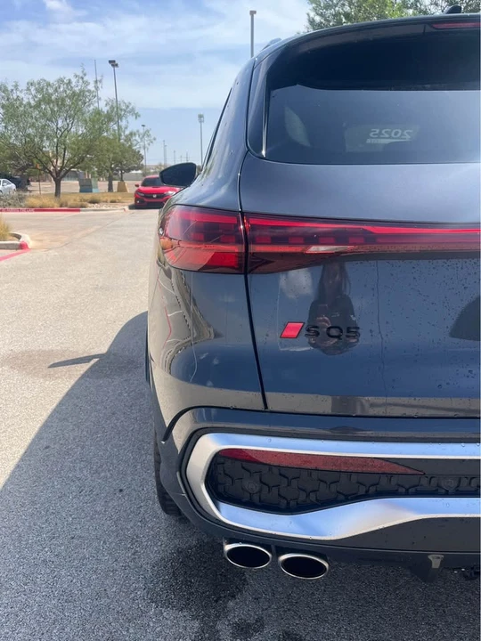 2025 Audi FY SQ5 - Image 5 of 19