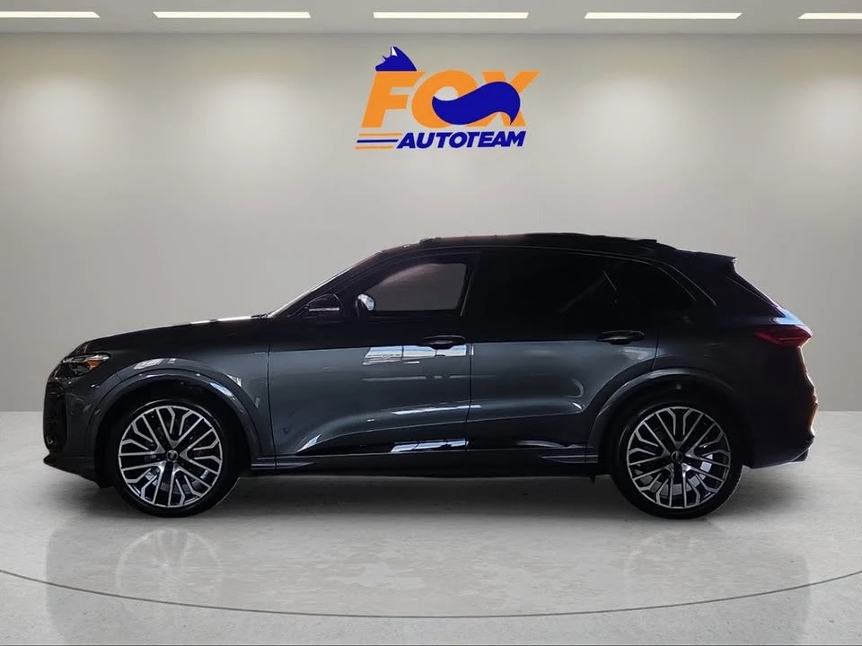 2025 Audi FY SQ5 - Image 2 of 17