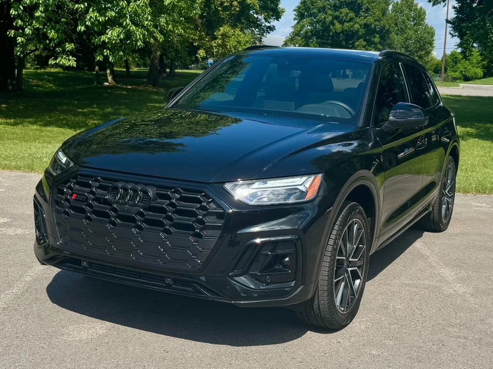 2025 Audi FY SQ5 - Image 2 of 12