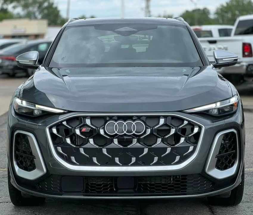 2025 Audi FY SQ5 - Image 6 of 20