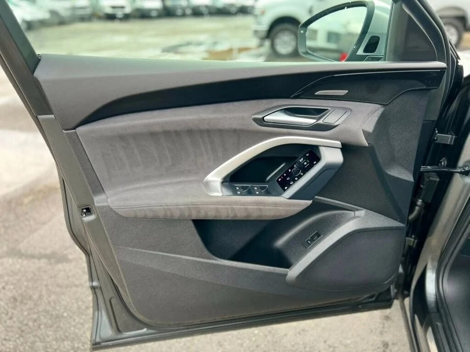 2025 Audi FY SQ5 - Image 12 of 20