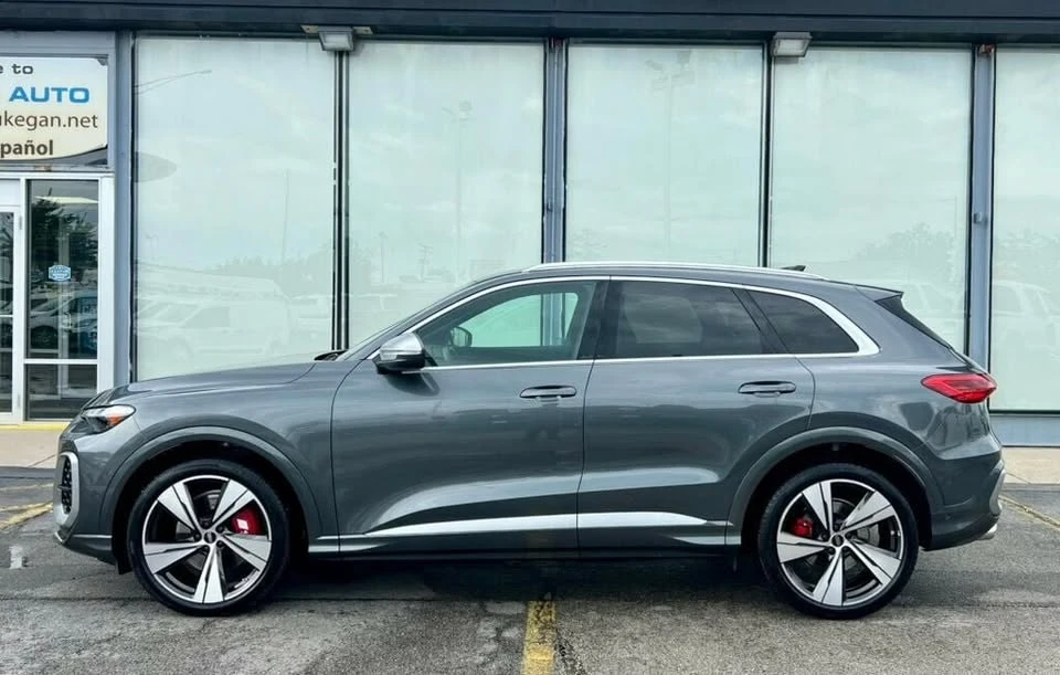 2025 Audi FY SQ5 - Image 2 of 20