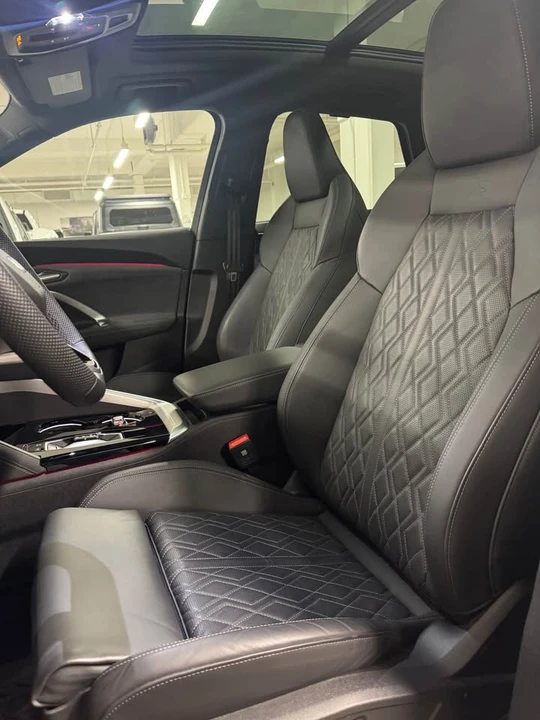 2025 Audi FY SQ5 - Image 8 of 13
