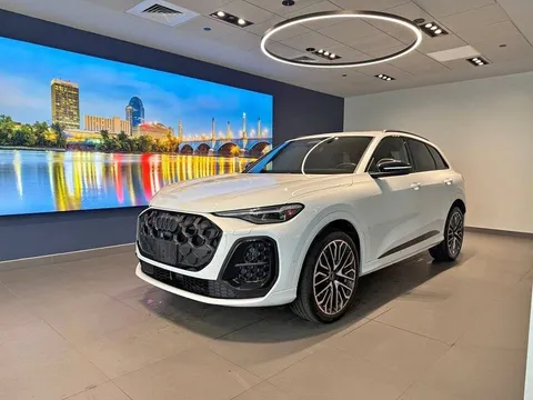2025 Audi SQ5 3.0T Premium Plus
