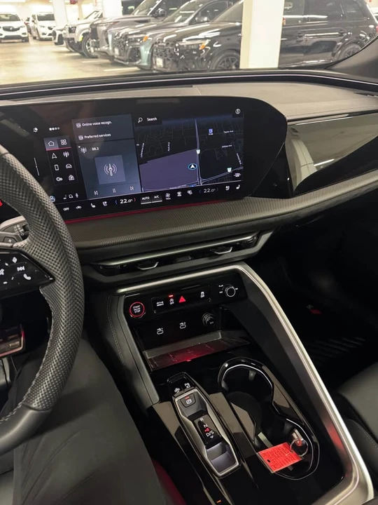 2025 Audi FY SQ5 - Image 9 of 13