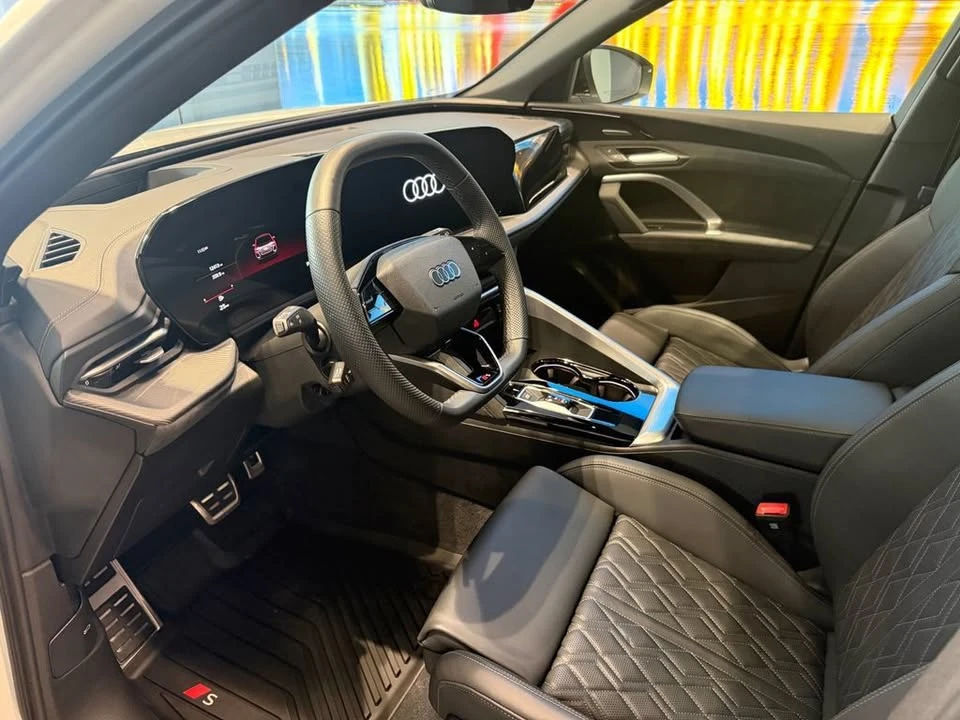 2025 Audi FY SQ5 - Image 13 of 20