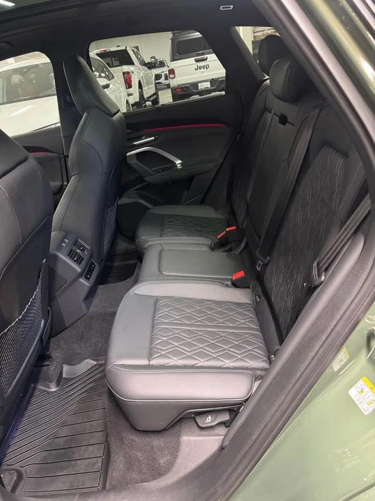 2025 Audi FY SQ5 - Image 11 of 13