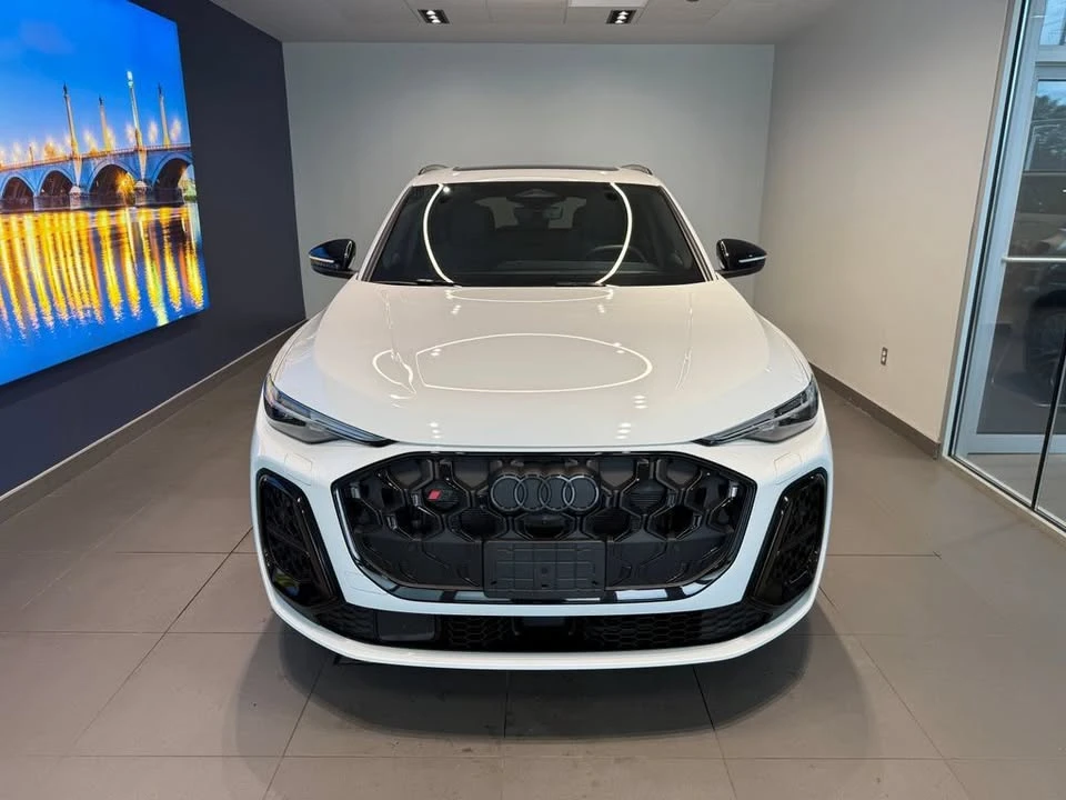 2025 Audi FY SQ5 - Image 2 of 20