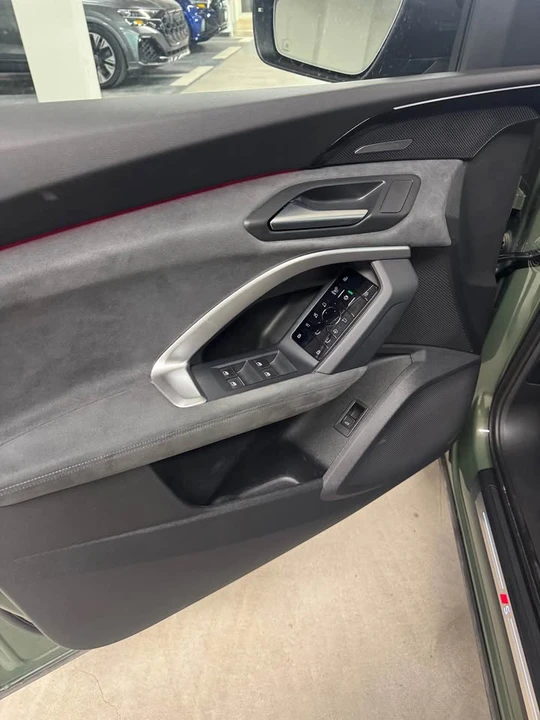 2025 Audi FY SQ5 - Image 10 of 13