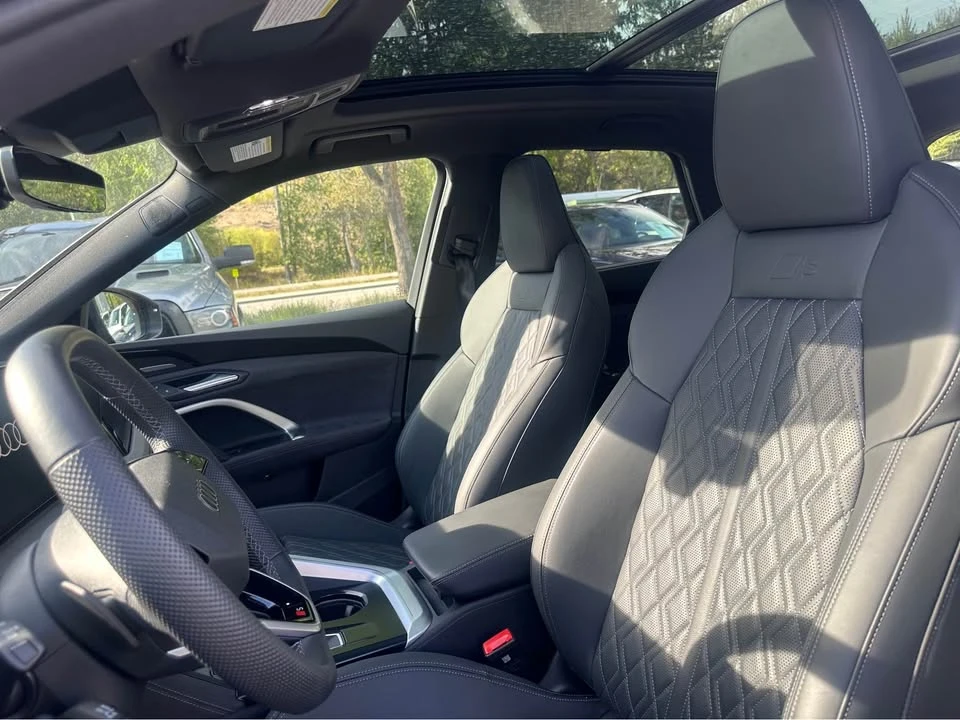 2025 Audi FY SQ5 - Image 9 of 10