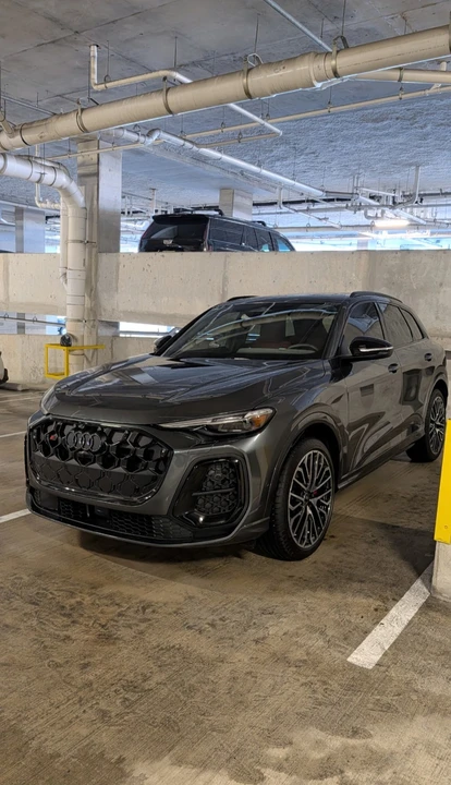 2025 Audi FY SQ5 - Image 2 of 15