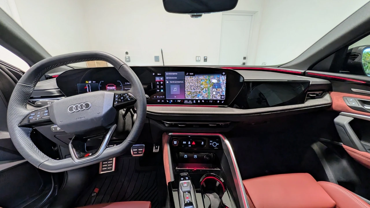 2025 Audi FY SQ5 - Image 14 of 15