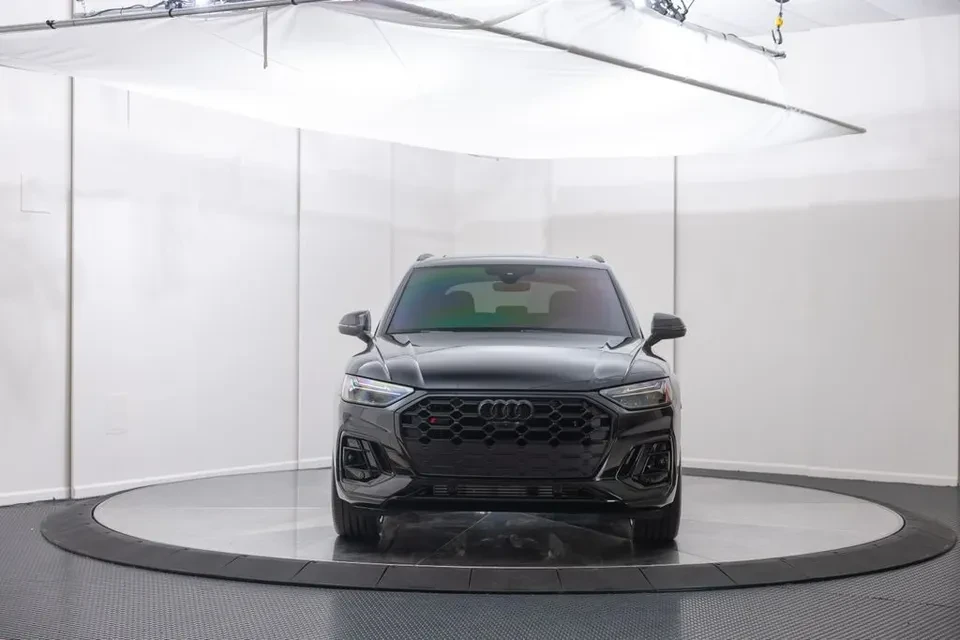 2025 Audi FY SQ5 - Image 8 of 19