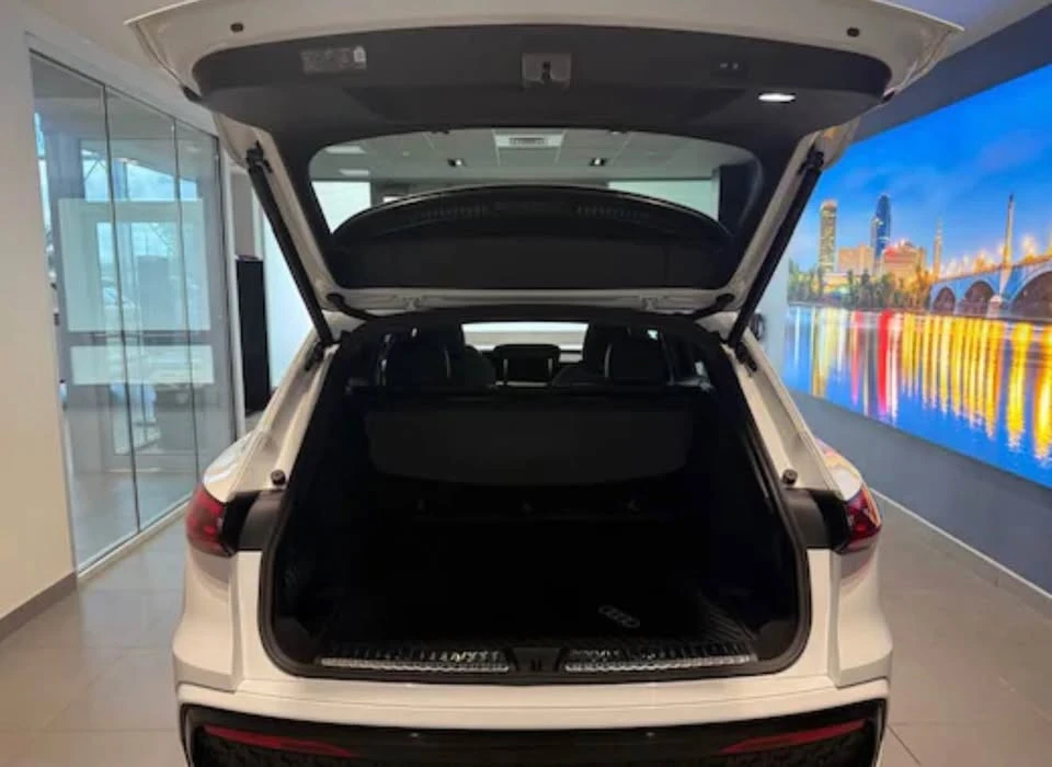 2025 Audi FY SQ5 - Image 11 of 11