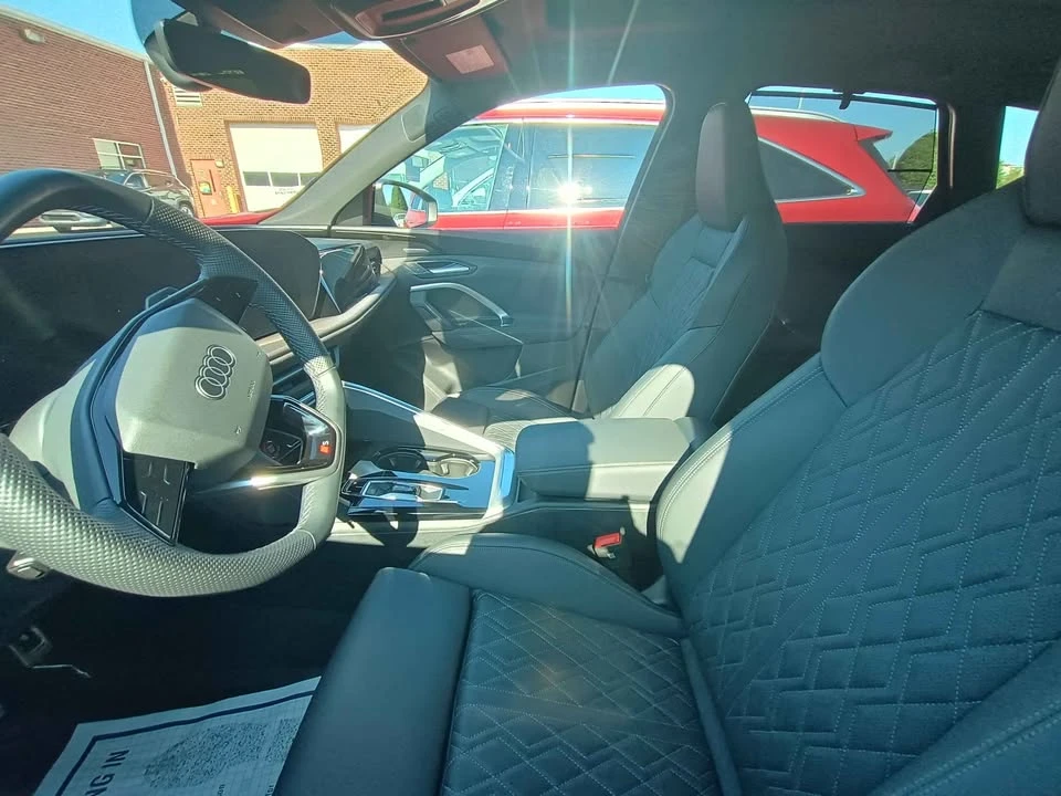 2025 Audi FY SQ5 - Image 14 of 20