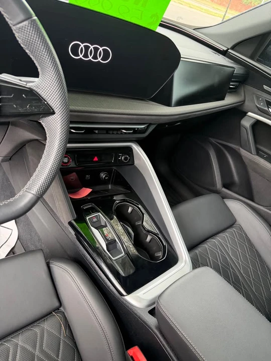 2025 Audi FY SQ5 - Image 12 of 17