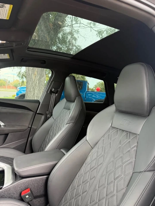 2025 Audi FY SQ5 - Image 8 of 17