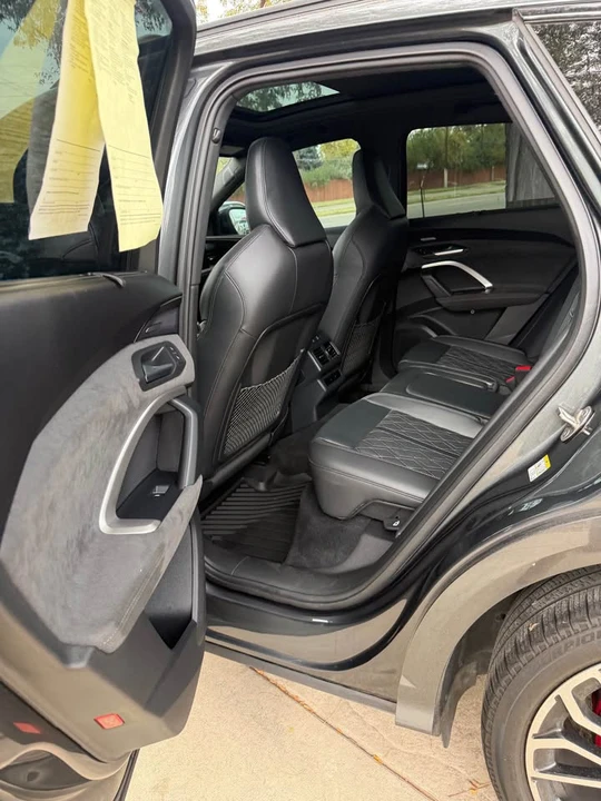 2025 Audi FY SQ5 - Image 11 of 17