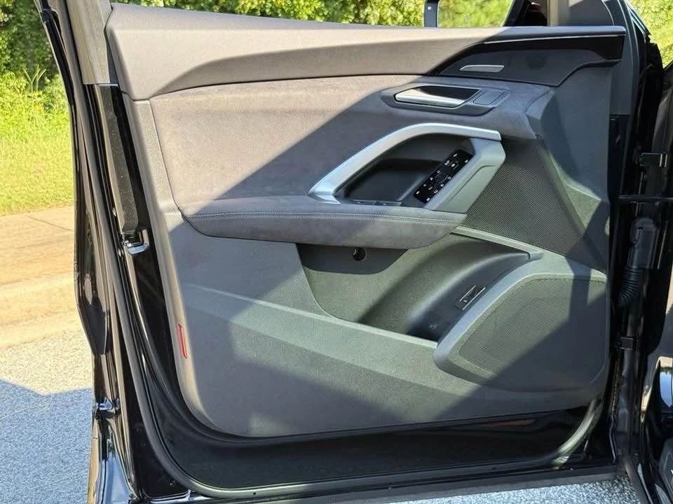 2025 Audi FY SQ5 - Image 10 of 17