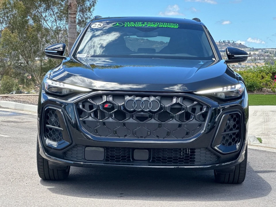 2025 Audi FY SQ5 - Image 8 of 31
