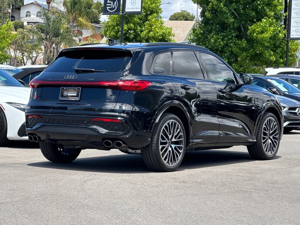 2025 Audi FY SQ5 - Image 3 of 31