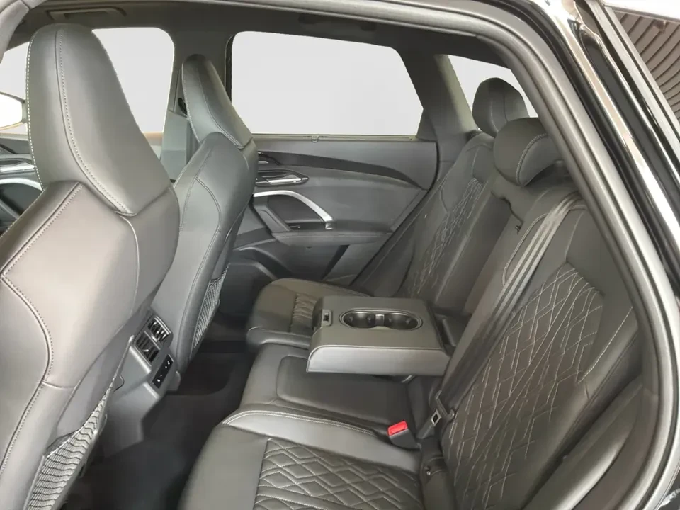 2025 Audi FY SQ5 - Image 19 of 20