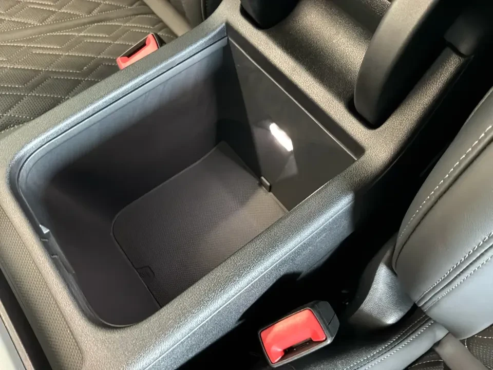2025 Audi FY SQ5 - Image 16 of 20