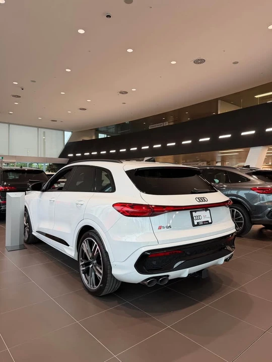 2025 Audi FY SQ5 - Image 8 of 18