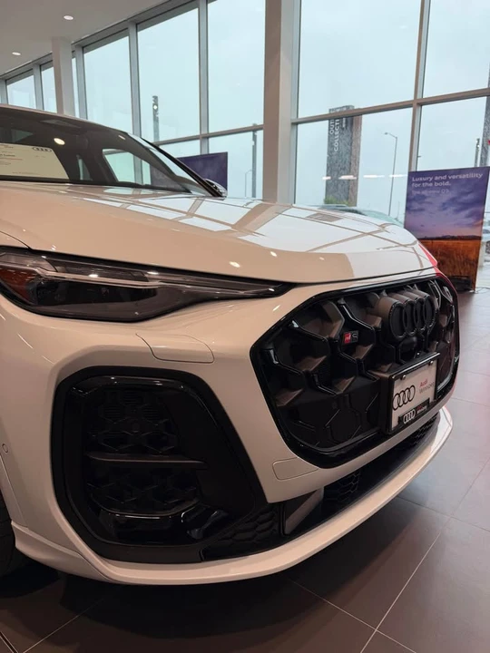 2025 Audi FY SQ5 - Image 4 of 18