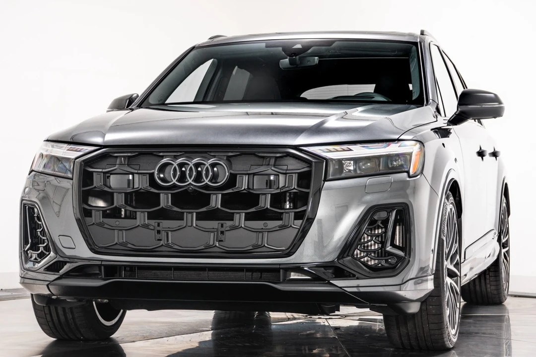2025 Audi SQ7 - Image 5 of 12